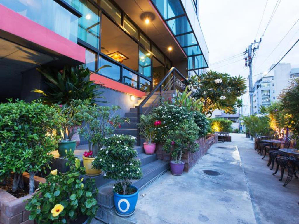 B2 Bangkok - Srinakarin Hotel Ngoại thất bức ảnh